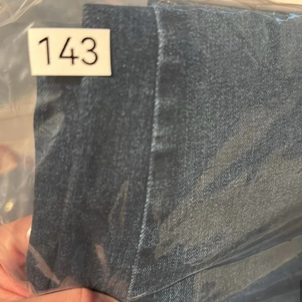 Topshop Jamie Jeans in Dark Wash - Picture 7 of 7